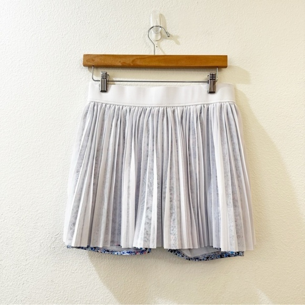 Terez Women's Tennis Pull On Elastic Waist High Rise‎ Pleated Skort Size M